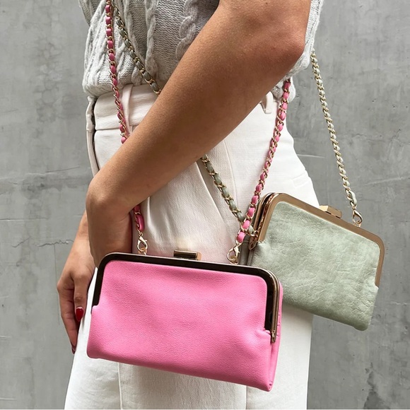 Jen & Co Sue Vegan Leather Wallet Pouch NWT in Bright Pink - Picture 4 of 4